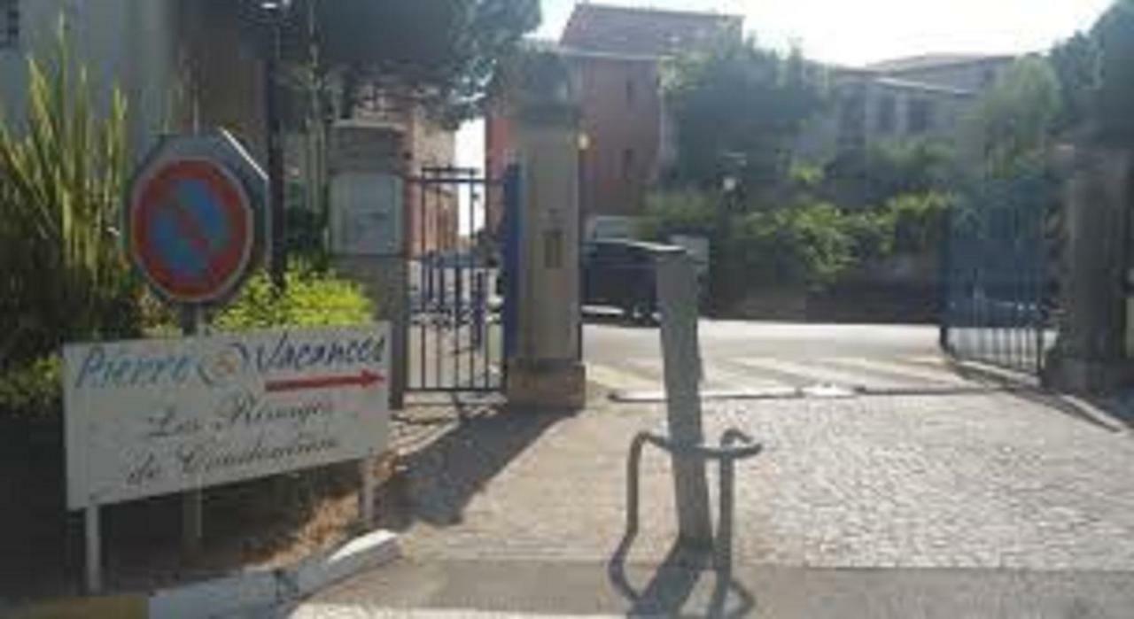 Coudouliere Vue Mer Et Port Apartment ซิ-ฟูร์-เล-ปลาจ ภายนอก รูปภาพ
